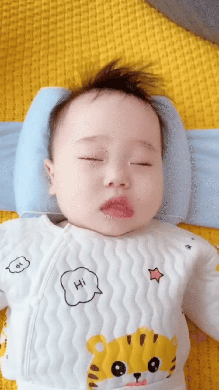 Head Hug™ : Original Baby Ergonomic Pillow